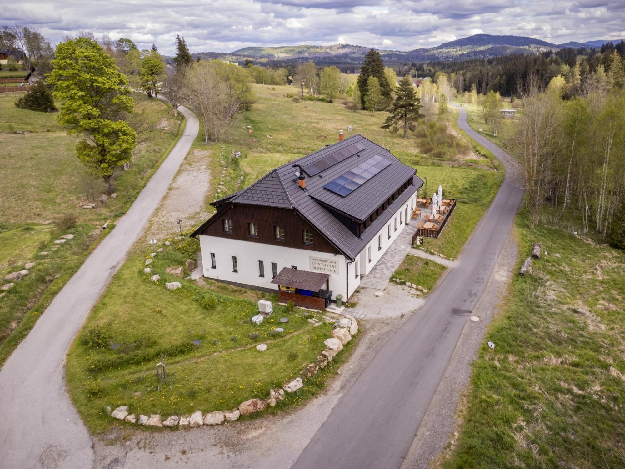 Отель Dvur Liskovy Vrch Стражны Экстерьер фото